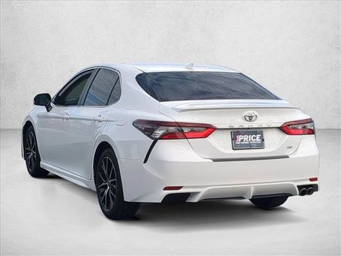 Used 2022 Toyota Camry SE w/ Carpet Mat Package (TMS) FWD image 8