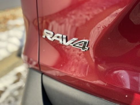 Certified 2021 Toyota RAV4 XLE w/ Convenience Package image 43