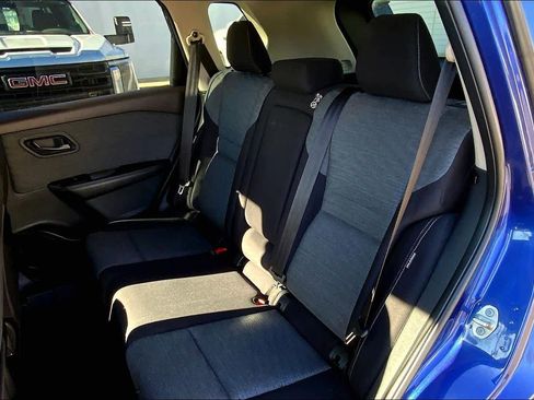 Used 2021 Nissan Rogue S image 20