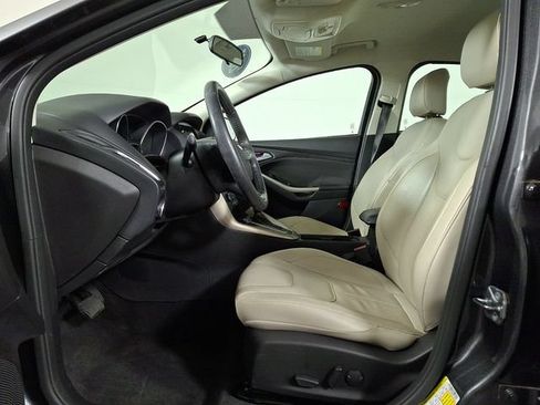 Used 2015 Ford Focus Titanium FWD image 15