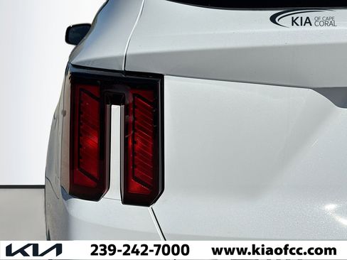 New 2026 Kia Sorento LX FWD image 9