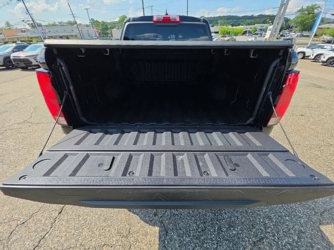 Used 2023 Chevrolet Colorado Trail Boss AWD/4WD image 41