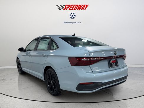 New 2026 Volkswagen Jetta SE image 9