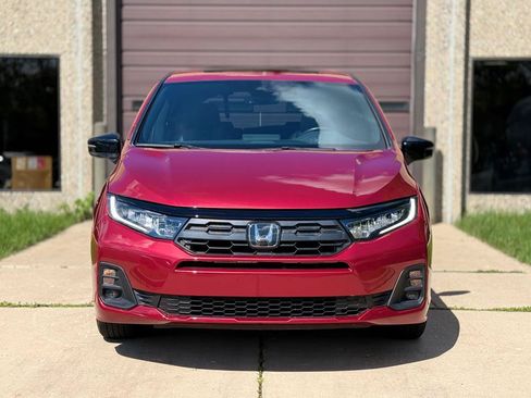 Used 2025 Honda Odyssey Sport-L image 2
