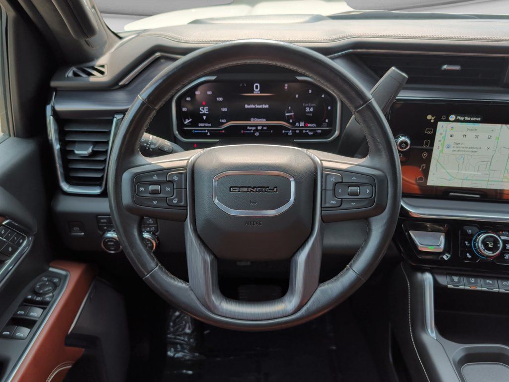 Used 2024 GMC Sierra 3500 Denali Ultimate AWD/4WD image 11