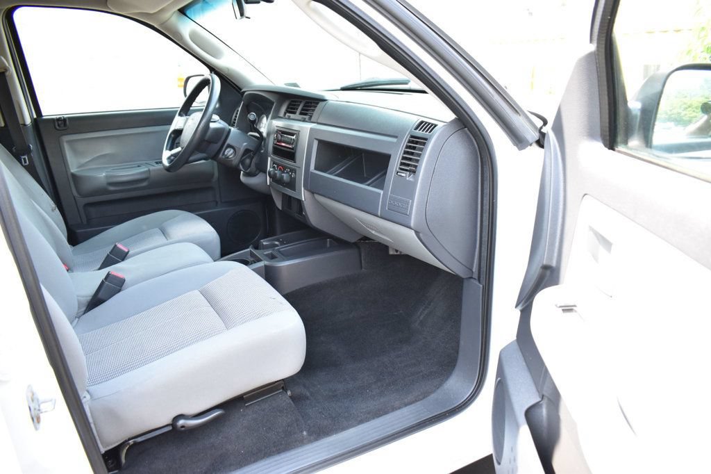Used 2008 Dodge Dakota SLT RWD image 16