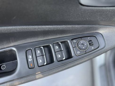 Used 2021 Hyundai Santa Fe SEL FWD image 12