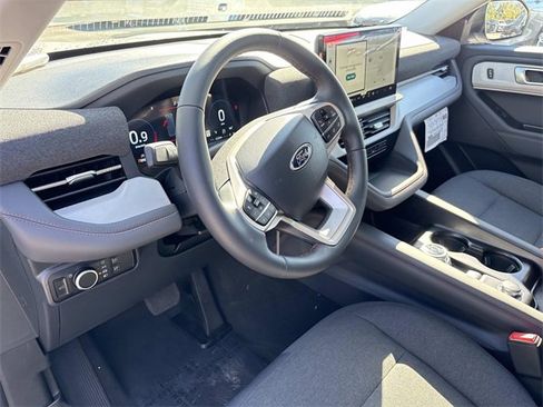 New 2026 Ford Explorer Active image 24