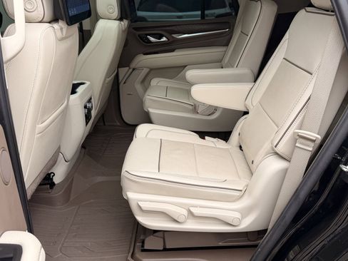 Used 2023 GMC Yukon Denali w/ Denali Reserve Package AWD/4WD image 23