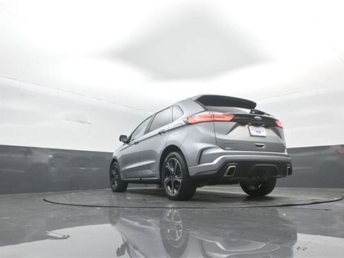 Certified 2020 Ford Edge ST image 37