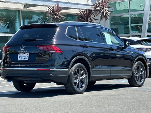 Used 2023 Volkswagen Tiguan SE FWD image 4