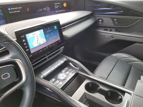 Certified 2024 Lincoln Nautilus Premier w/ Equipment Group 102A image 20