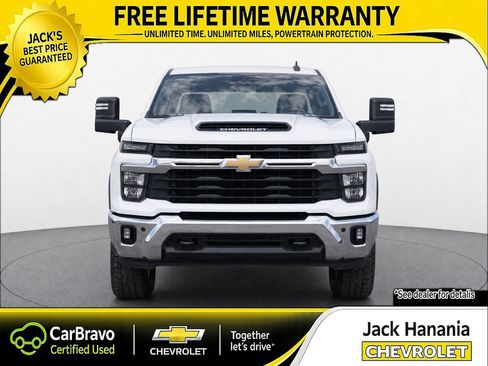 Used 2024 Chevrolet Silverado 2500 LT AWD/4WD image 5