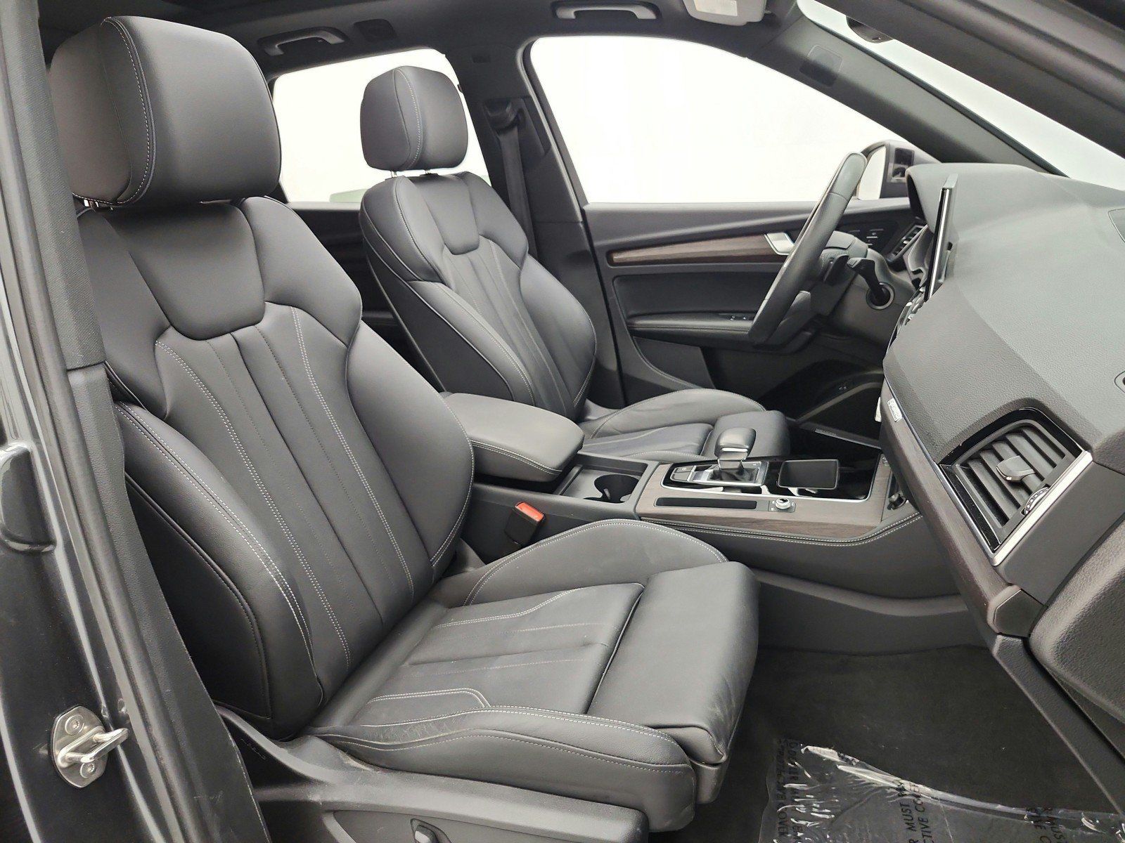 Used 2024 Audi Q5 e Premium Plus w/ Premium Plus Package AWD/4WD image 20