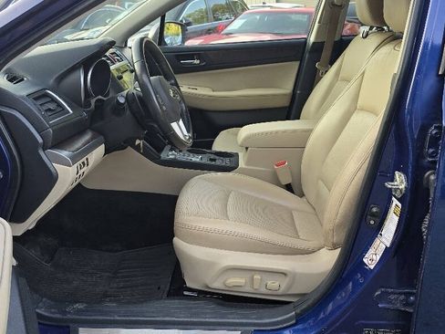 Used 2015 Subaru Outback 2.5i Limited AWD/4WD image 6