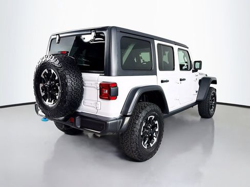 Used 2024 Jeep Wrangler Unlimited Rubicon 4xe w/ Technology Group AWD/4WD image 5