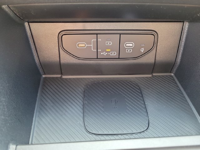 New 2026 Kia Sportage SX FWD image 35