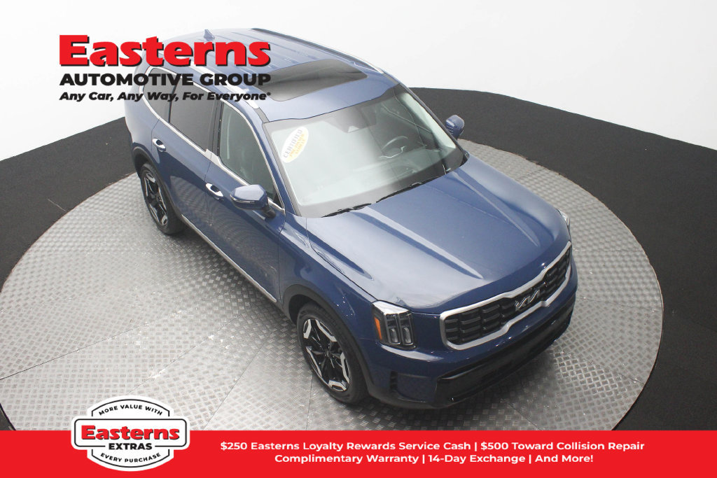 Used 2025 Kia Telluride S FWD image 4