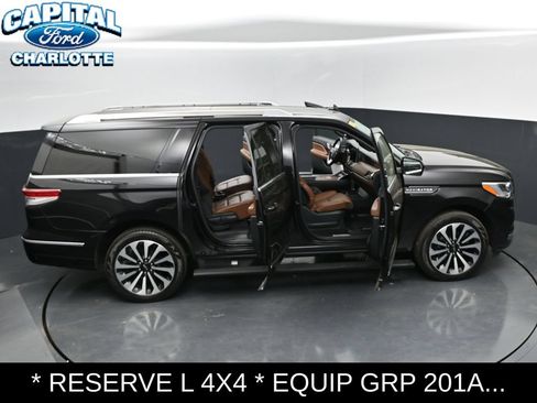 Used 2024 Lincoln Navigator L Reserve AWD/4WD image 32