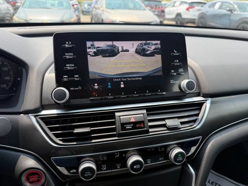 Certified 2018 Honda Accord LX image 10