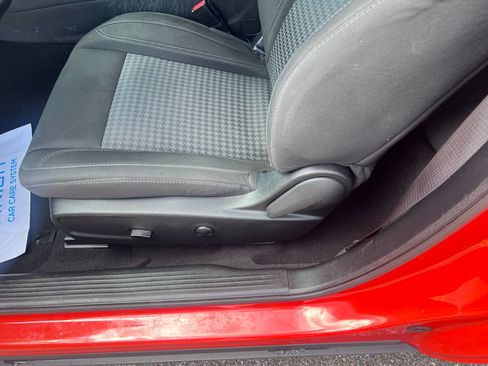 Certified 2023 Dodge Challenger SXT RWD image 13