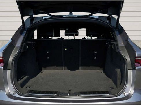 Used 2024 Jaguar F-PACE R-Dynamic S image 10