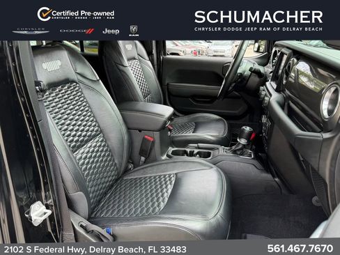 Used 2021 Jeep Wrangler Unlimited Sahara AWD/4WD image 16
