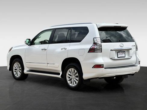 Used 2014 Lexus GX 460 w/ Premium Package AWD/4WD image 5
