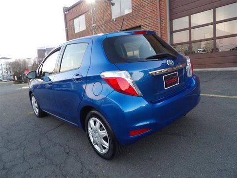 Used 2012 Toyota Yaris LE image 3