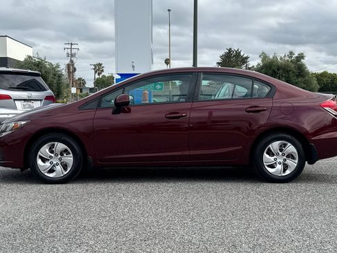 Used 2013 Honda Civic LX image 2