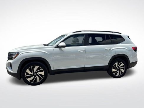 Used 2024 Volkswagen Atlas SE FWD image 2