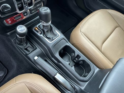 Used 2023 Jeep Wrangler Unlimited Rubicon 4xe w/ Safety Group image 35