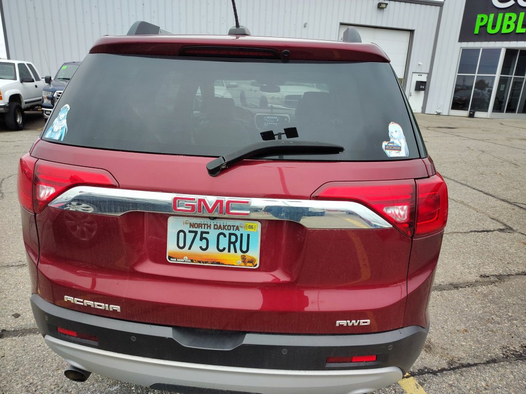 Used 2017 GMC Acadia SLT AWD/4WD image 7