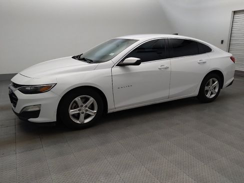 Used 2021 Chevrolet Malibu LS w/ Driver Confidence Package II FWD image 2