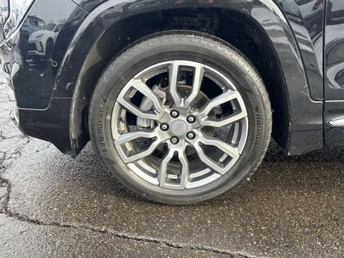 Certified 2022 GMC Terrain Denali w/ Denali Premium Package image 10