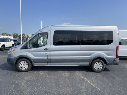 Used 2018 Ford Transit 350 XLT RWD image 3