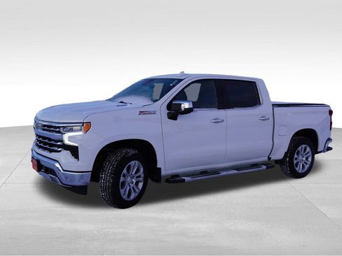Certified 2023 Chevrolet Silverado 1500 LTZ w/ Z71 Off-Road Package image 10