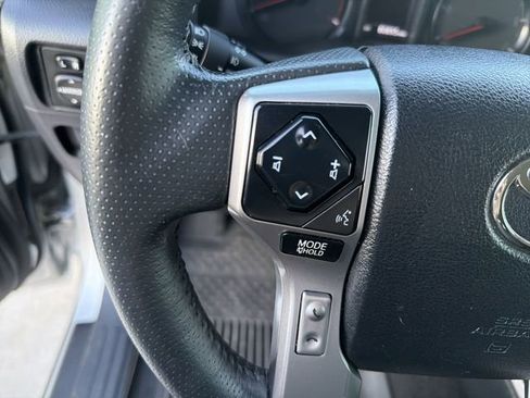 Used 2022 Toyota 4Runner SR5 RWD image 17