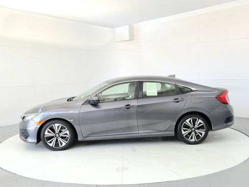 Used 2018 Honda Civic EX-T image 3