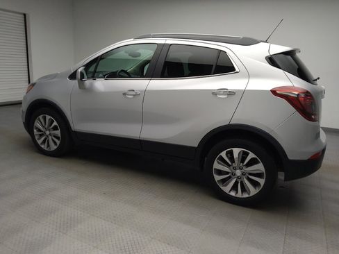 Used 2020 Buick Encore Preferred FWD image 3