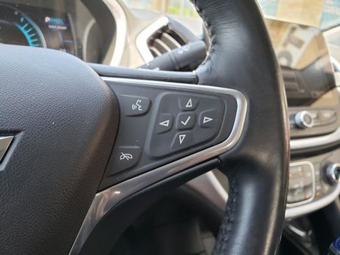 Used 2018 Chevrolet Volt LT w/ Comfort Package FWD image 21