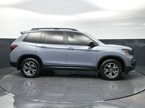 Used 2022 Honda Passport TrailSport image 4