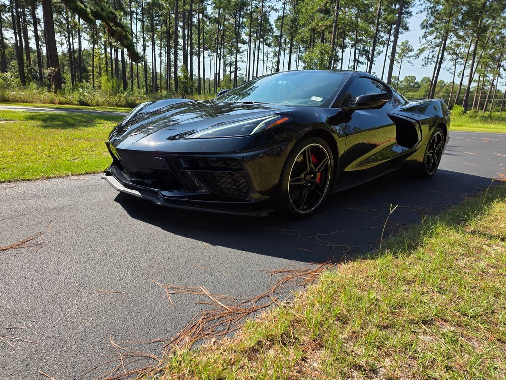 Used 2023 Chevrolet Corvette Stingray Premium Cpe w/ Z51 Performance Package RWD image 1