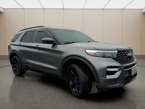 Used 2023 Ford Explorer ST w/ Equipment Group 401A image 10