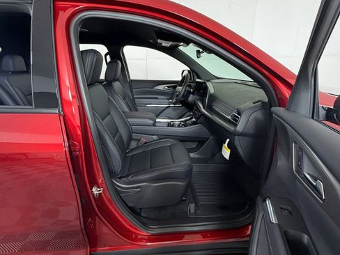 New 2026 Chevrolet Traverse LT w/ Midnight/Sport Edition image 8