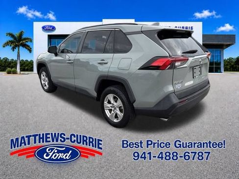 Used 2020 Toyota RAV4 XLE FWD image 6