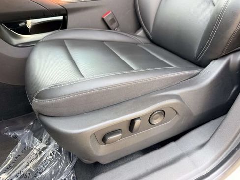 Used 2024 Buick Envision Preferred AWD/4WD image 15