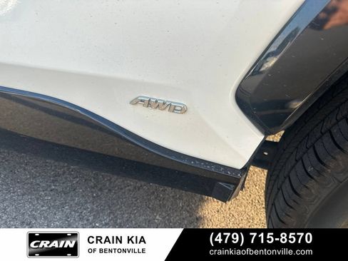 Used 2022 Toyota RAV4 XSE AWD/4WD image 12