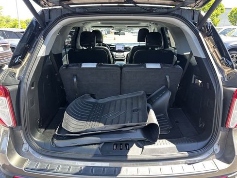 Certified 2021 Ford Explorer XLT w/ Equipment Group 202A AWD/4WD image 44