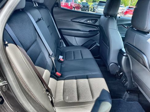 Used 2023 Chevrolet TrailBlazer RS w/ Sun and Liftgate Package AWD/4WD image 27
